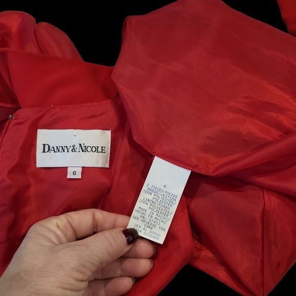 𝅺Danny & Nicole red and black faux fur 2 piece dress set sz 6 - Picture 15 of 16